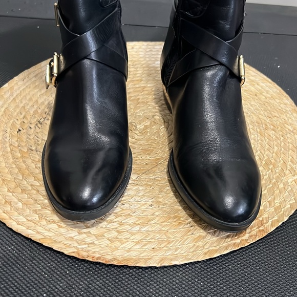 Vince Camuto Leather Equestrian Gold Hardware Detailing Knee High Boots Size 6 - Picture 6 of 15